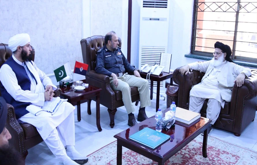 Senator Maulana Atta-ur-Rehman hold important meeting with KP IG