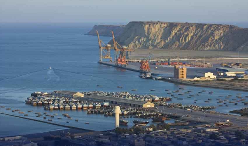 Federal Minister announces massive discount on using Gwadar Port