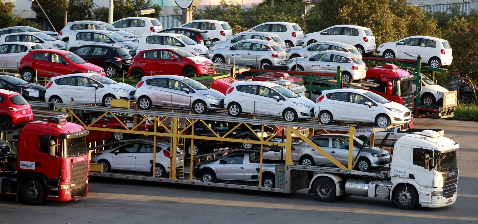 Pakistan’s heavy vehicle imports surge