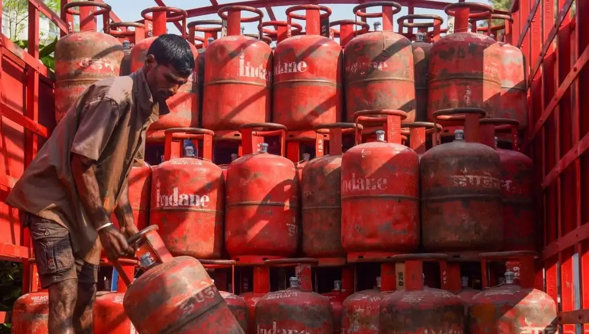 Consumers Hit Hard as LPG Prices Surge Far Above Official Rates