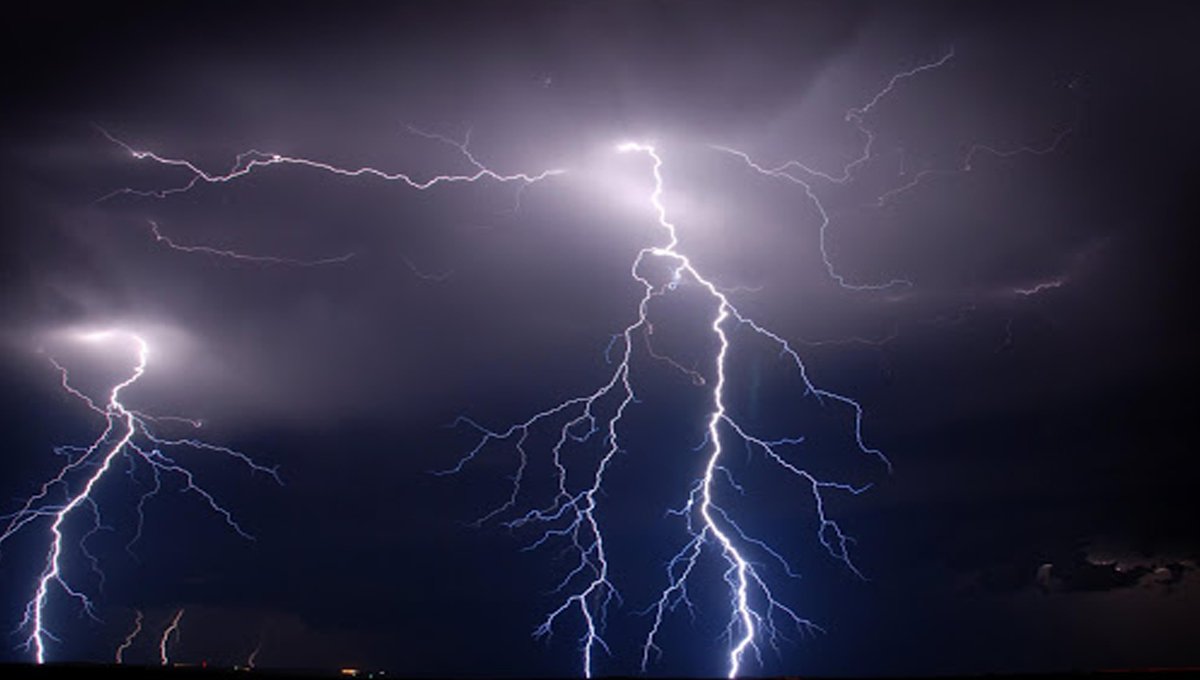 Tragedy in Orakzai: Lightning Strike Kills 3, Injures 4