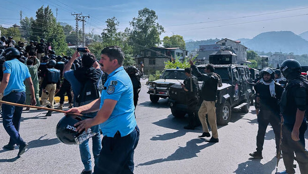 Four Police Officers Killed, 20 Injured in Armed Attack by JAAC in Rawalakot