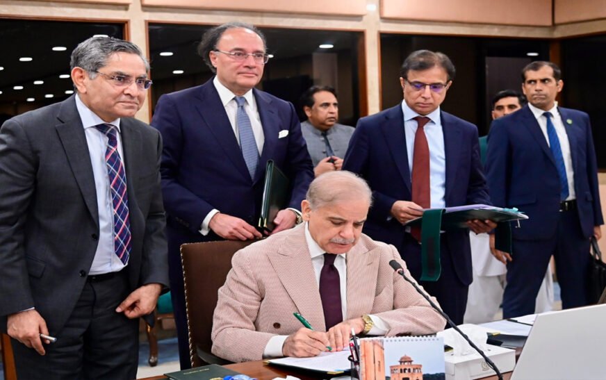PM Shehbaz Signs Federal Budget 2026-27 Documents After Cabinet Approval