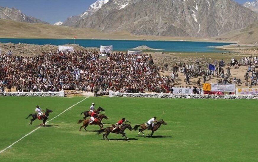 The much-awaited Polo Festival has kicked off in Chitral, featuring exhilarating matches at one of the highest polo grounds in the world. The three-day festival saw the participation of teams from Chitral and Gilgit-Baltistan, drawing crowds of both local and international tourists.