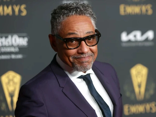 Popular American actor Giancarlo Esposito embraces Islam