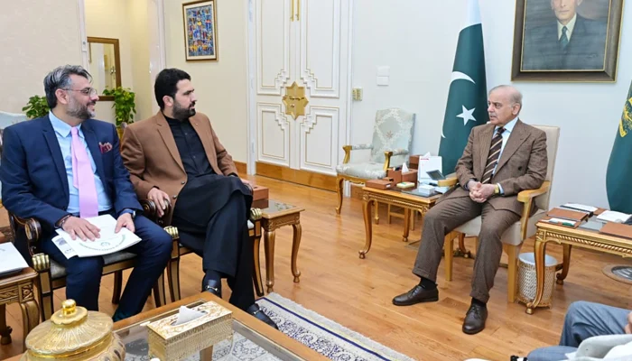 CM Sohail Afridi meets PM Shehbaz Sharif, announces good news for KP