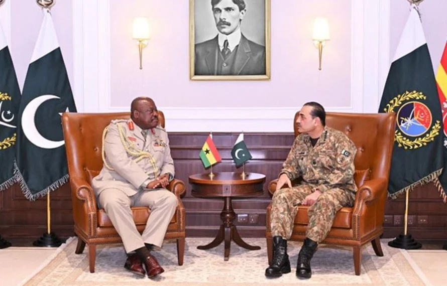 Field Marshal meets Ghana’s Chief of defence staff, discusses regional security, defence cooperation