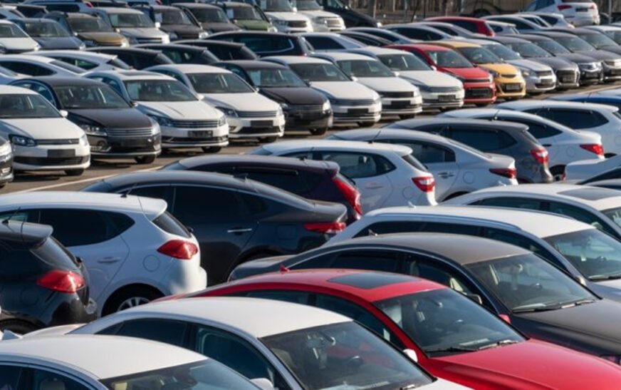 The federal government has reduced the additional regulatory duty on commercially imported used vehicles from 40% to 30%, as part of a broader plan to gradually ease import restrictions and promote competition in Pakistan's automobile market.