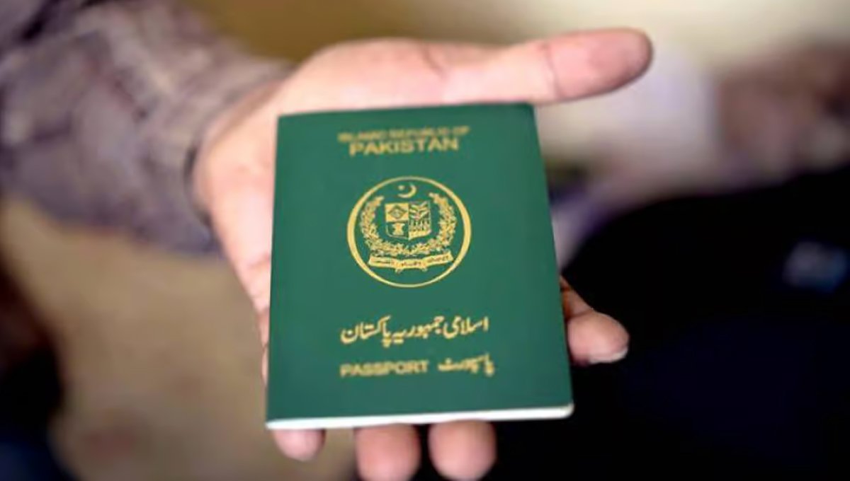 Pakistan Launches Online e-Protector Service for Overseas Job Seekers