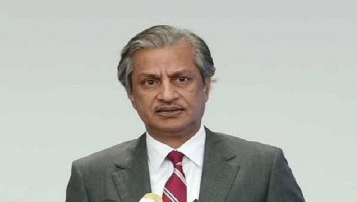 Senior Journalist Absar Alam Receives Threats Over Reporting on the Banned JAAC