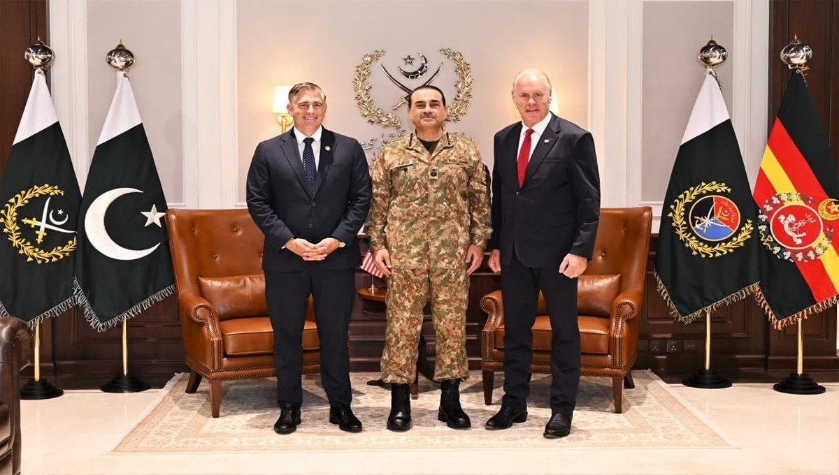 US Congressmen Meet Field Marshal Asim Munir at GHQ, Discuss Defense Ties