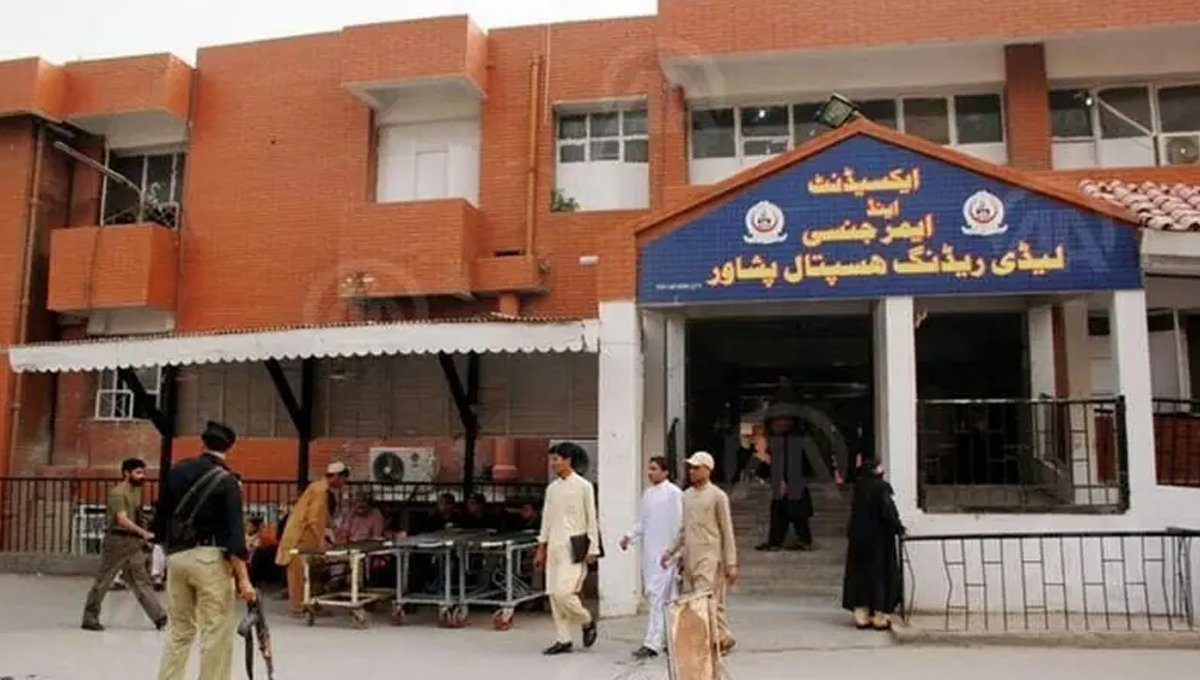 ‘Declared Dead, Then Treated’: Social Media Claim Sparks Questions at Peshawar’s LRH