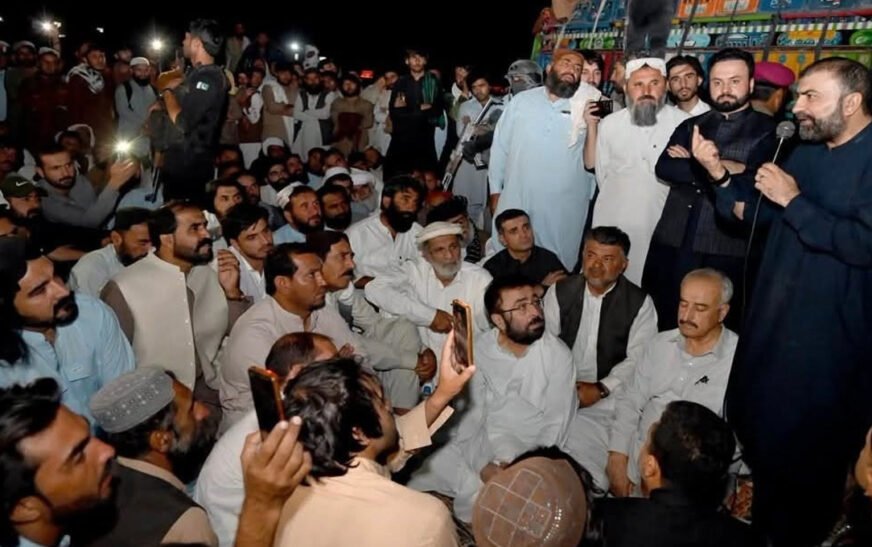 Ziarat Cross Protest Ends After CM Bugti’s Talks, Highway Reopened