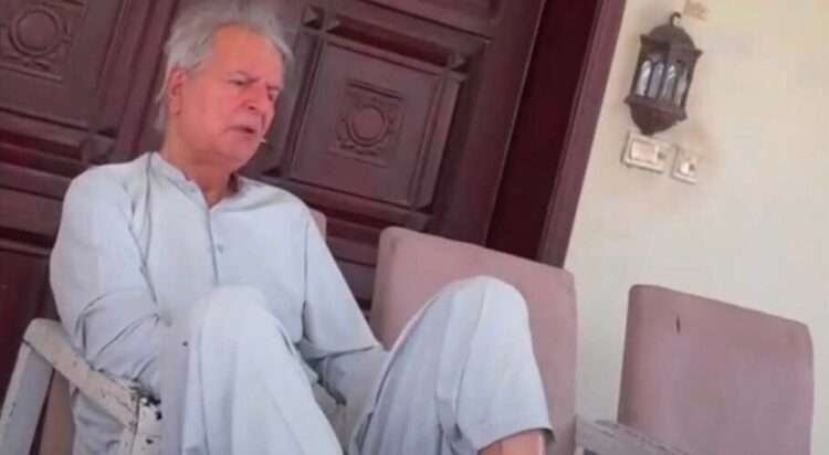 Senior Politician Javed Hashmi Named in Power Theft FIR