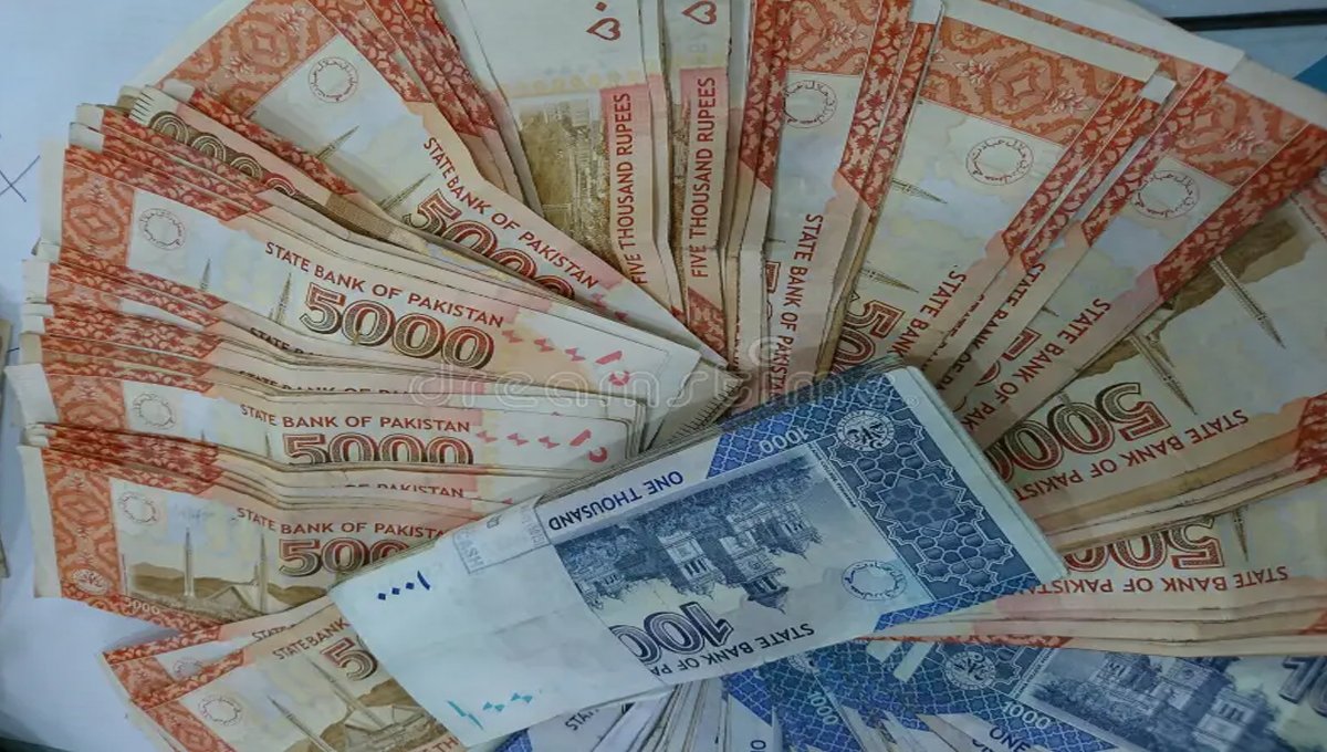 Fake Rs1,000 and Rs5,000 Notes Among Most Common Counterfeit Currency in Pakistan