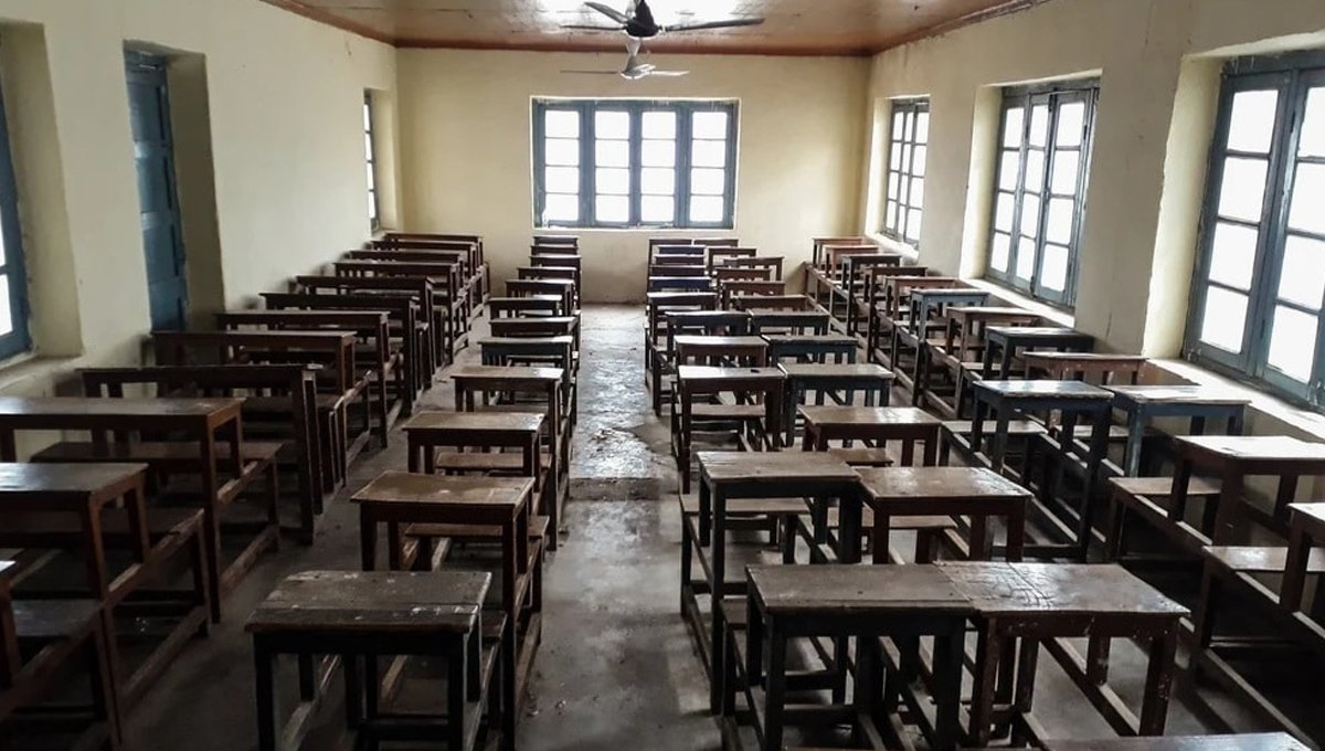 KP Govt Bans Contractor Interference in School Development Funds
