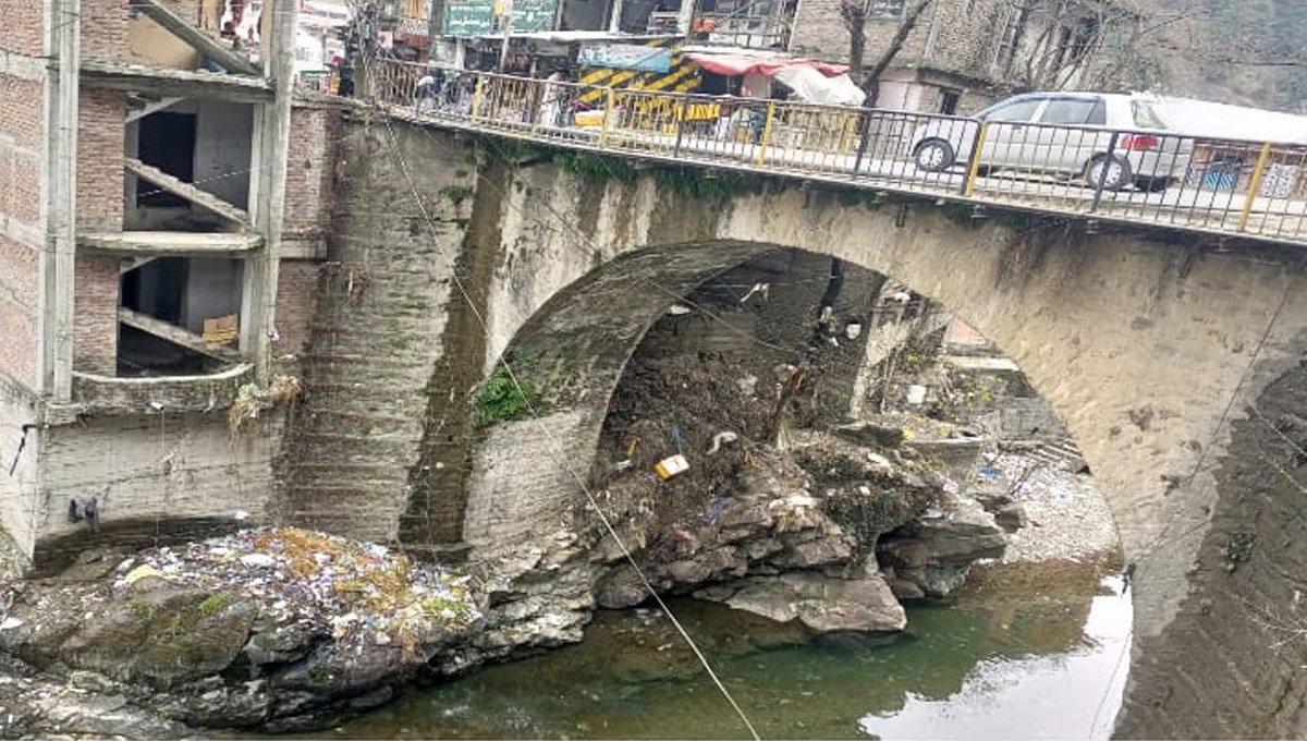 New Alpuri Bridge Construction Moves Closer as NHA Gives Shopkeepers 5 Days to Vacate