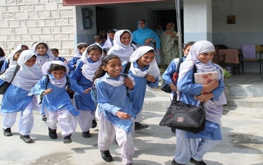 Peshawar: September Heatwave Sparks Calls to Rethink School Holiday Schedule