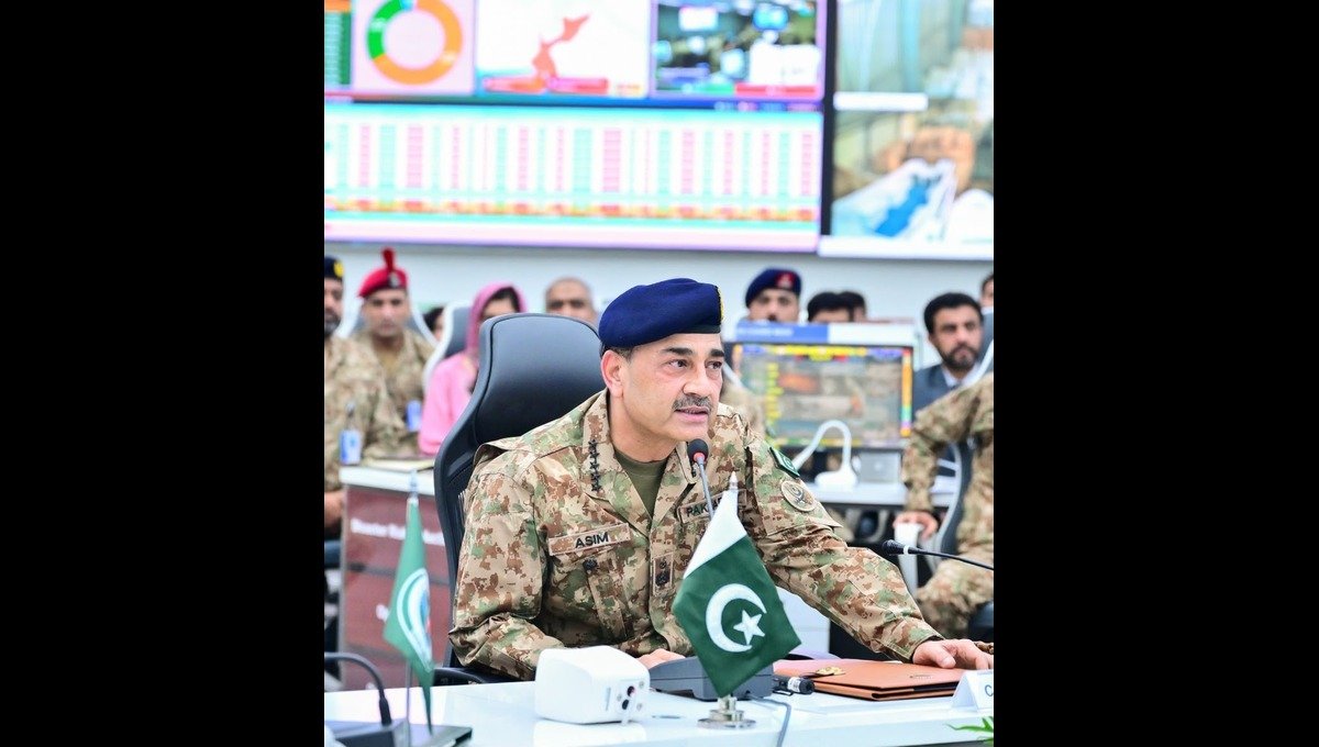Field Marshal Asim Munir Visits NDMA, Reviews Flood Risks and Emergency Response Plans