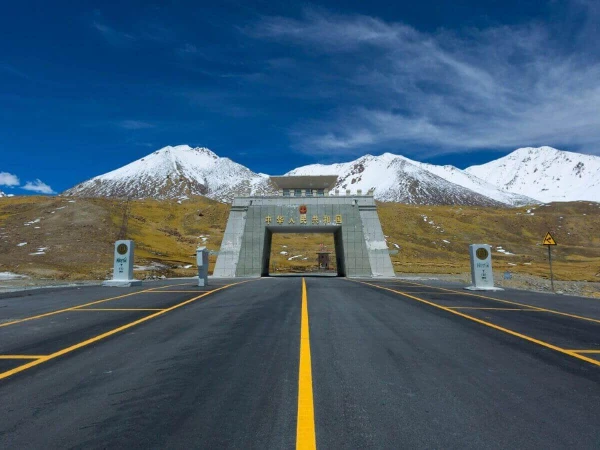 Trade volume expands through Pak-China border on Khunjrab pass
