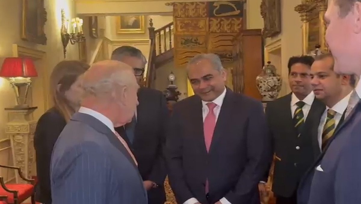 Pakistan Cricket Team Gets Royal Welcome from King Charles