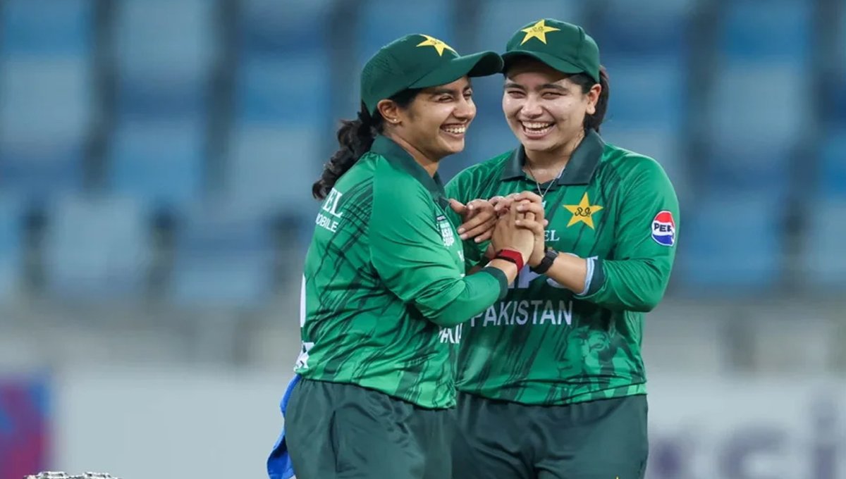 Pakistan Crush Hong Kong by 72 Runs, Storm into Asia Cup Semis