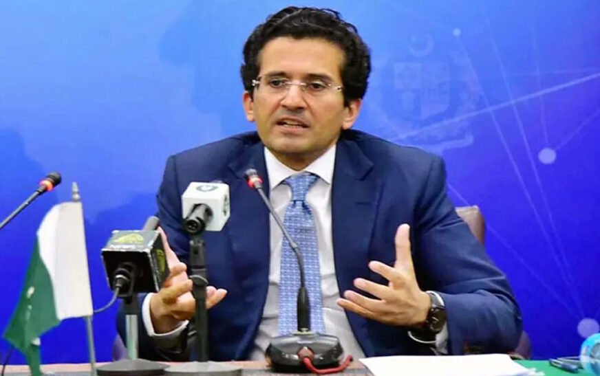 Petrol Could Hit Rs. 1,000/Litre If Shortage Emerges, Minister Warns