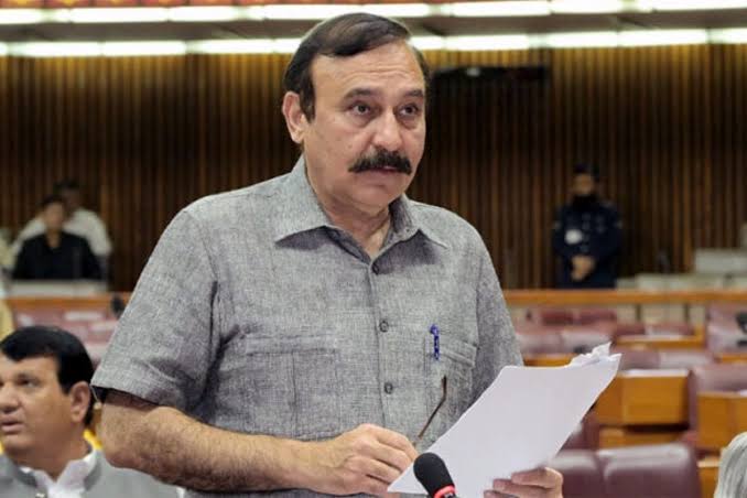 Federal Minister Tariq Fazal Says Governor’s Rule Possible in KP