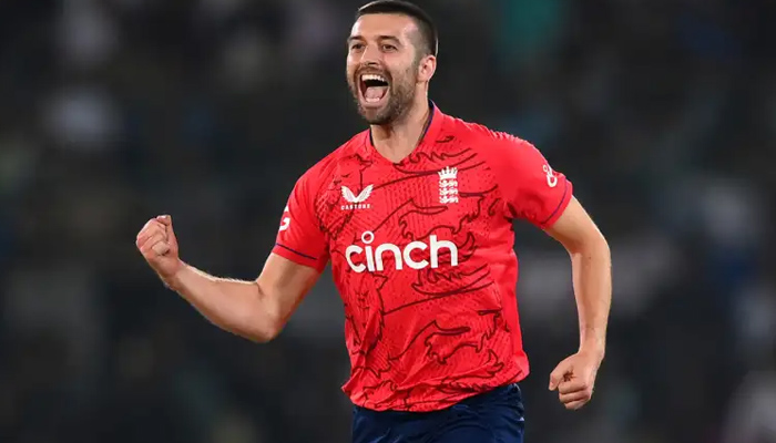 Important player of England retires from International cricket