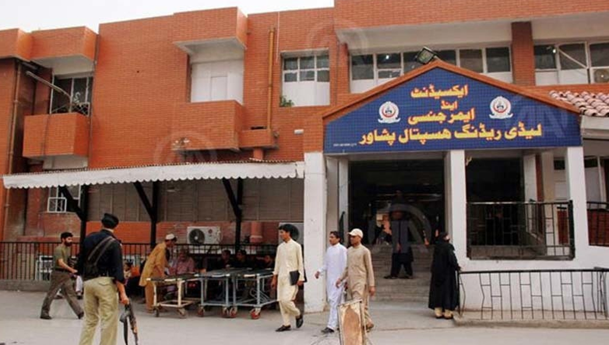 Family in Shock as Newborn Goes Missing from Peshawar’s LRH