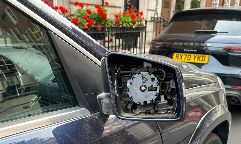 Who were involved in attack on Nawaz Sharif’s cars in London? CCTV footage surfaces
