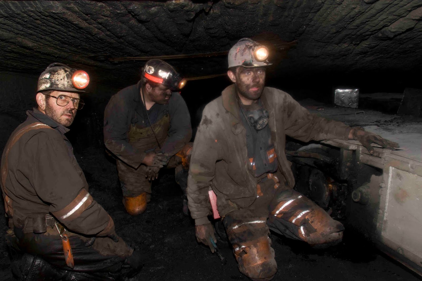 How many people from Shangla have lost their lives in coal mine incidents?
