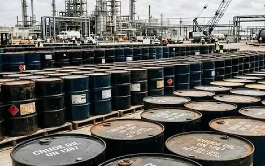 Crude oil prices fall in global markets