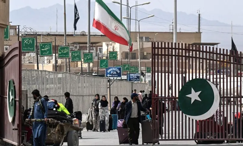 Pakistan, Iran Discuss Border Reopening