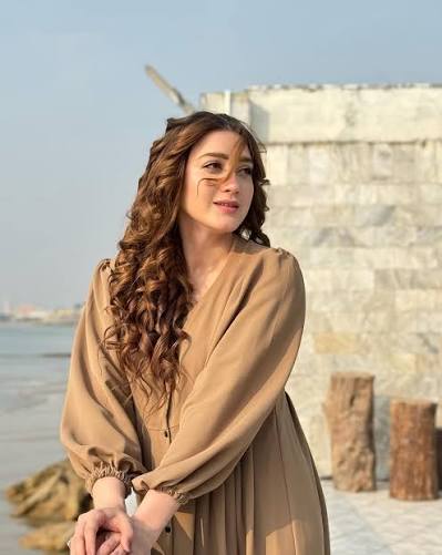 Pakistani Actress Momina Iqbal Enters YouTube World