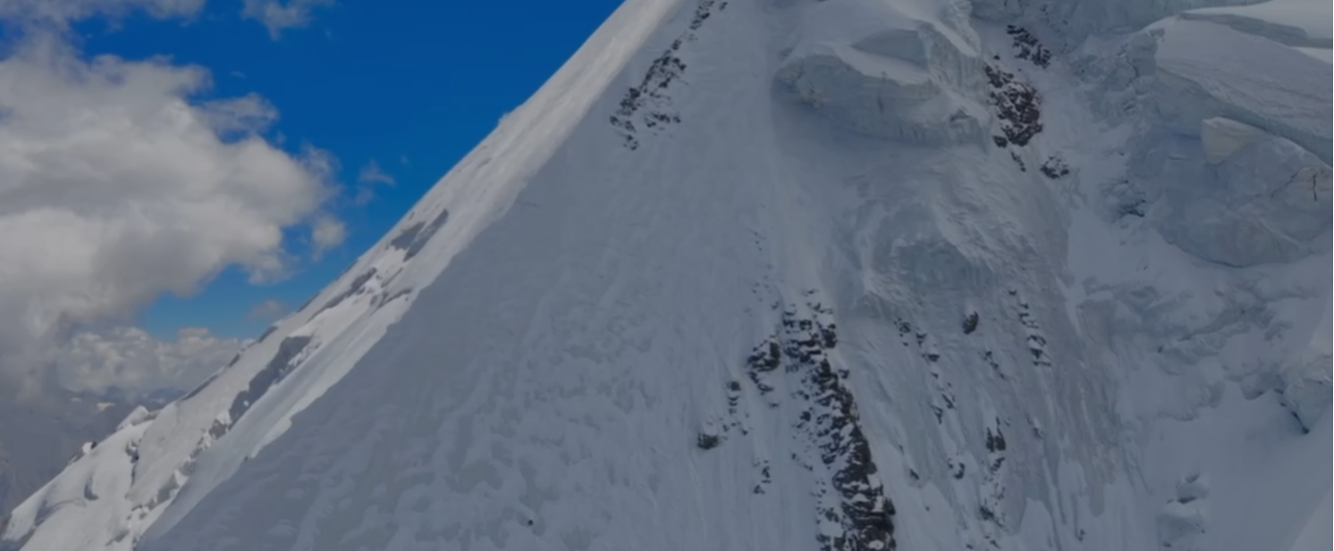 Winter Arrives in Swat: First Snowfall of Season in Upper Swat Mountains